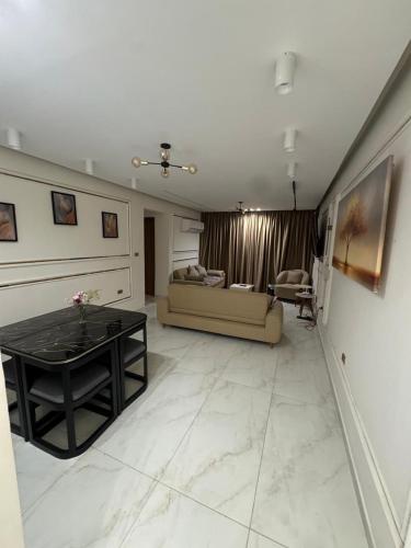 Luxury Smart Apartment 3 Bedrooms 2 bathrooms with stunning balcony