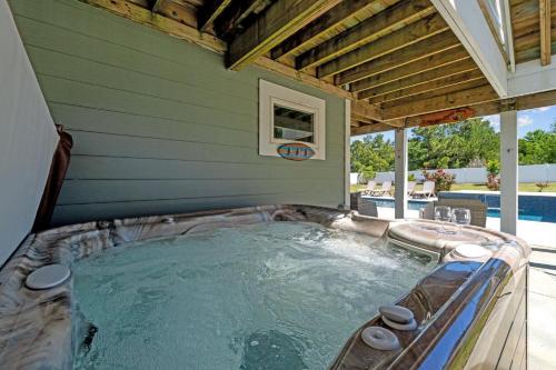 a jacuzziificialificialificialificialificialificialificialificialificialificialificial at 4919 - The Leonardo in Kitty Hawk