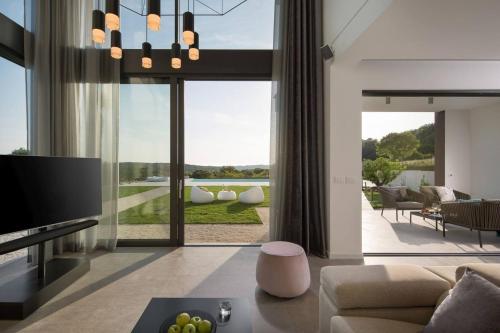 Luxury Villa Deluxe Pula with heated pool in Istria