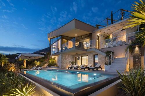 Luxury Villa Energy Orebić Pelješac with heated pool