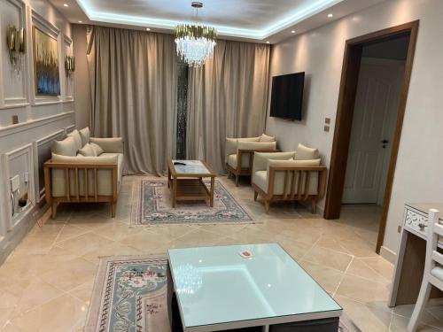 جاردينيا سيتي التجمع مدينة نصر بالقرب من المطار