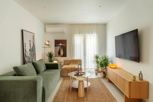 O-85 Modern Boutique Apartment in Patras Centre