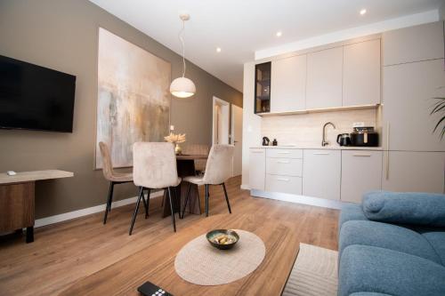 Apartments Jugo i Maestral
