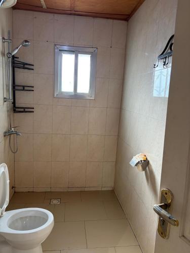 Bany a Room 6