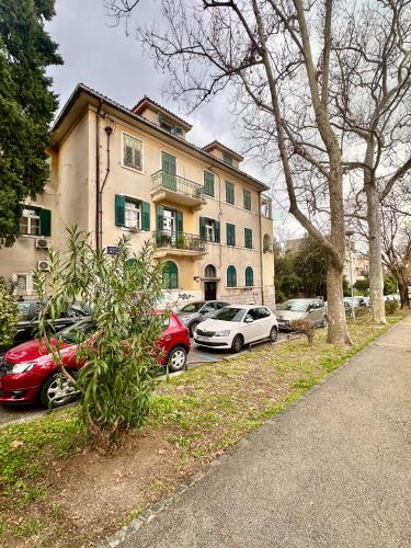 City & Beach Split - 5 min walk