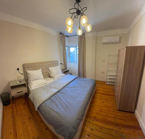 10 Min to Cairo Airport - Modern 2 BD Apartment - 3 Beds