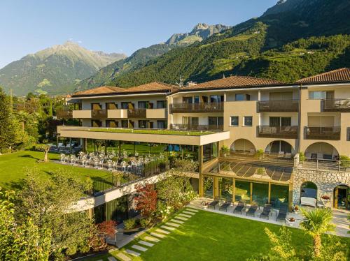 FAYN garden retreat hotel