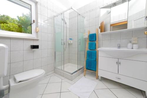 Apartments with parking space Okrug Gornji, Ciovo - 25259