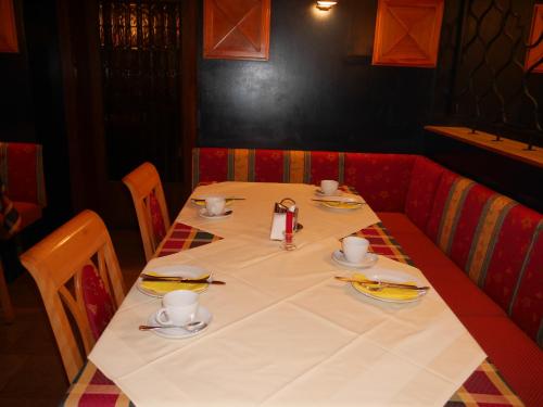 Un restaurante o sitio para comer en Hotel Garni Höchschmied