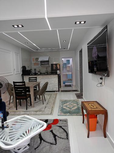 Premium Hotel-Style Pick Your Guest Offer"