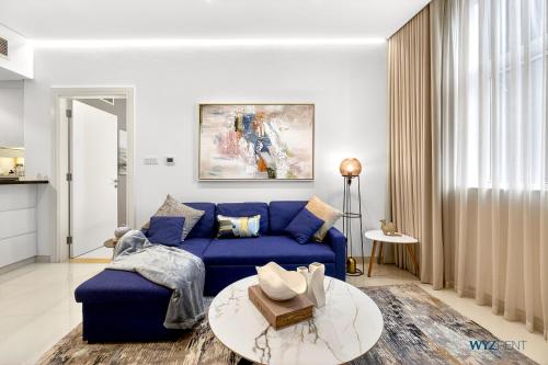 Grand 1BR Cour Jardin Near Bay Avenue Mall Metro