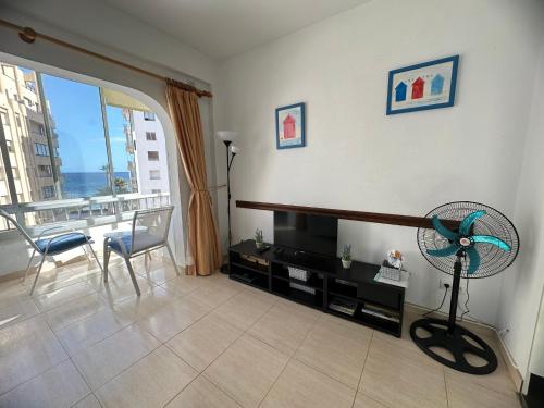 Comfy sea view apartment with parking