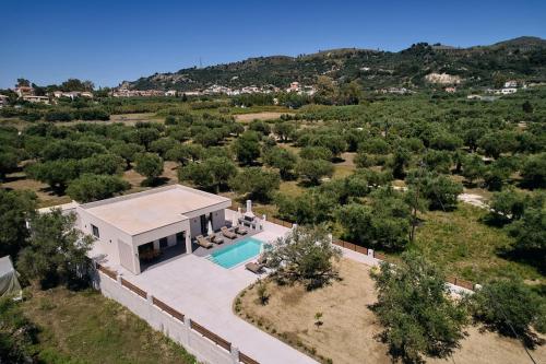 Villa Aurelio, An Ethereal Delight By Mind Your Villa
