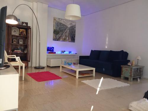 Central 2-Bedroom penthouse