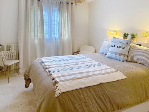 Cannes luxury 2 bedroom app walking distance from beach