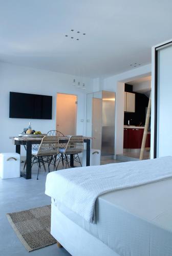 Virtuvė arba virtuvėlė apgyvendinimo įstaigoje Villa Kastro