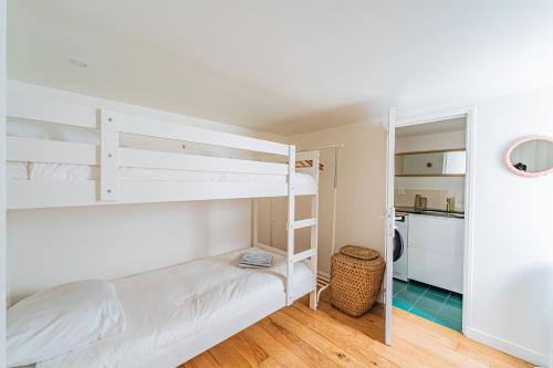 Cozy flat with 2 bedrooms in Saint Germain des Prés - up to 6 people