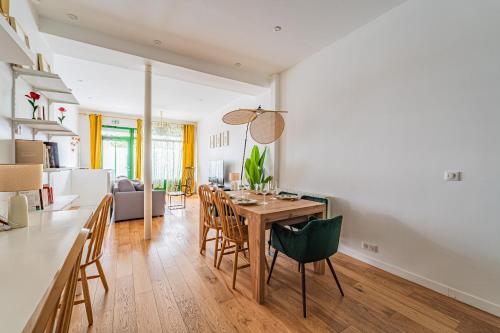 Cozy flat with 2 bedrooms in Saint Germain des Prés - up to 6 people