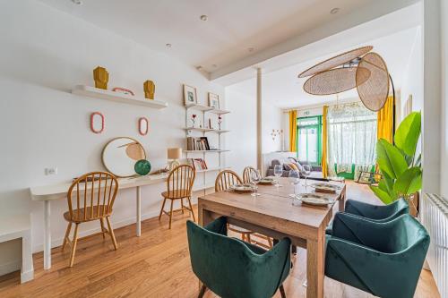 Cozy flat with 2 bedrooms in Saint Germain des Prés - up to 6 people