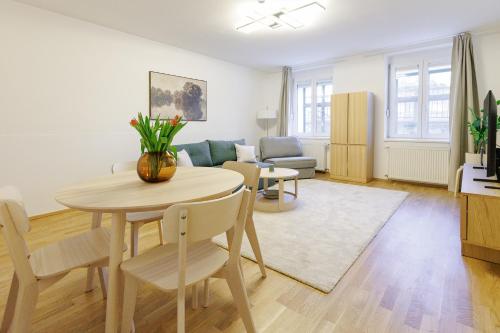 Premium Location Vienna Sleeps 5 - Walk Everywhere
