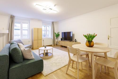 Premium Location Vienna Sleeps 5 - Walk Everywhere