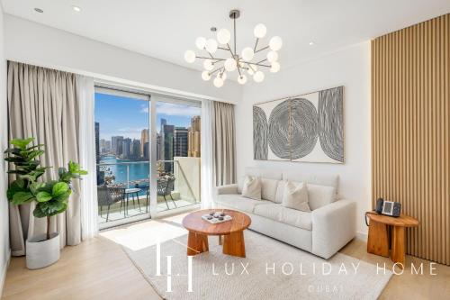 LUX The JW Marina Suite 5