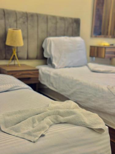 Pyramids fort & free pickup shuttle