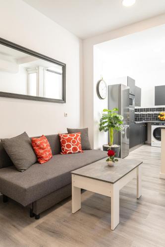 SUITES 107 Evalia Rooms