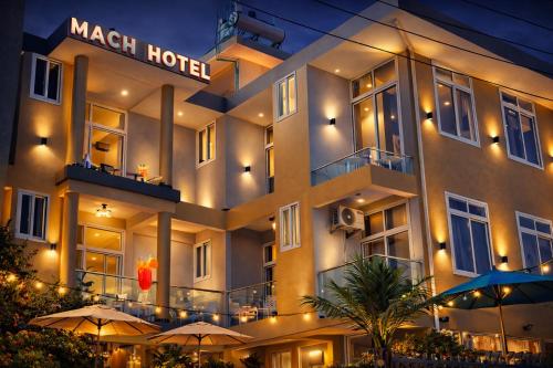 Mach Hotel
