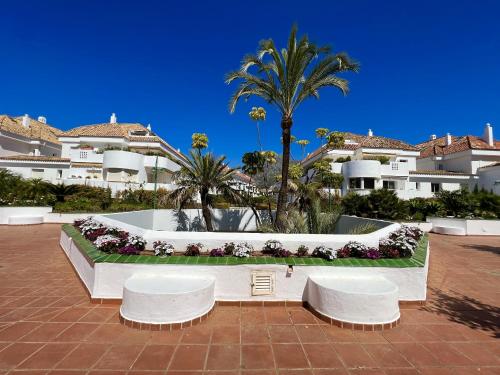 26 - Grand appartement a Marbella Golden Mile vue sur me