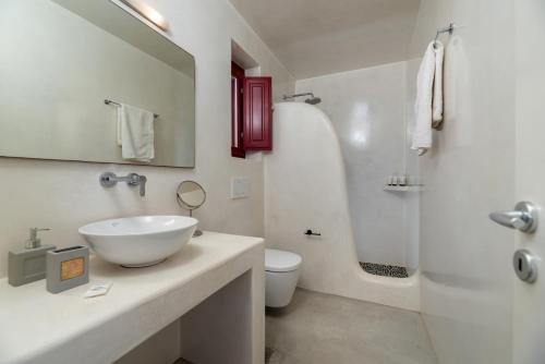 Earth Line Apartment