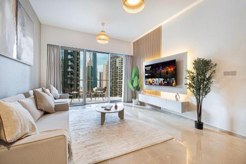 Luxury 1BR 4-Min Walk to Dubai Mall & Burj Khalifa