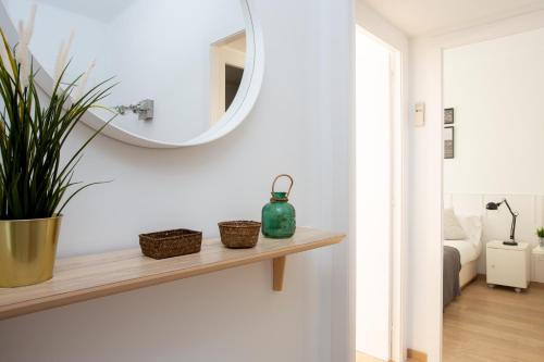Renovated and Contemporary Apartment Near Paseo de Gracia