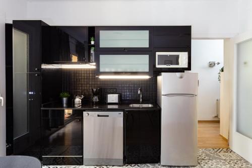 Renovated and Contemporary Apartment Near Paseo de Gracia
