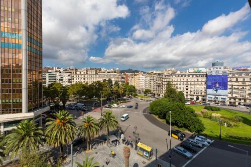 Renovated and Contemporary Apartment Near Paseo de Gracia