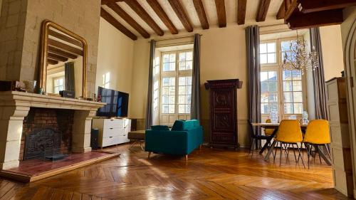EXCEPTIONNEL !! Loft patrimonial cœur d Angers