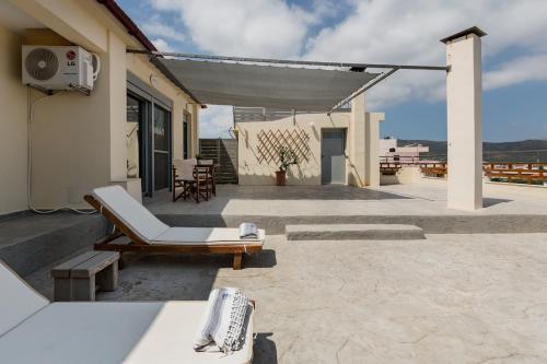 Modern Loft with Terrace Views of Kissamos Gulf