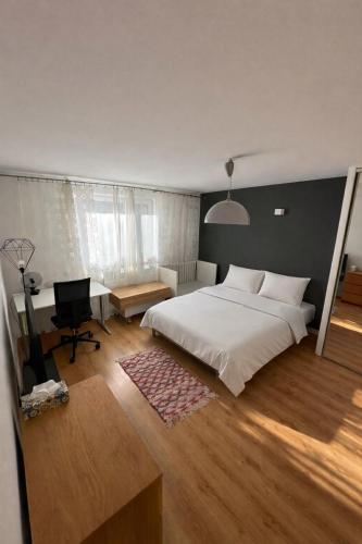 Brynów Point Studio - Free parking & 55"smart TV
