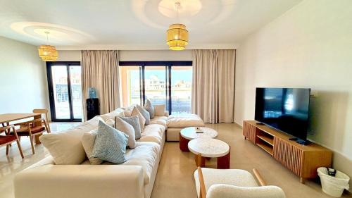 Fantastic 3BR Twin Villa in Ancient Hill Lagoon Heated Pool