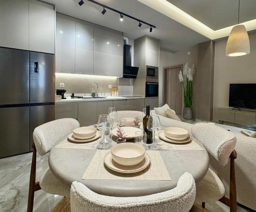 Maison De Luxx A12 Central Luxury Apartment