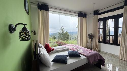 Hill Forest Cottage