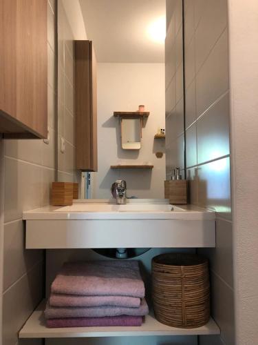 Montpellier Port Marianne T2 45 m2 terrace 20 m2