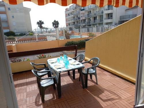 Port Dauphin II,T3 Centre Port avec parking, piscine, clim, wifi