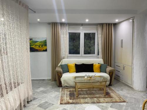 Cosy apartment, central and peaceful