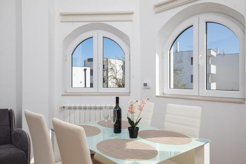 Apartments Emilia Medulin