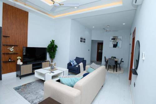 Velvet Haven 2BR Near Busua Beach, Quite & Secure