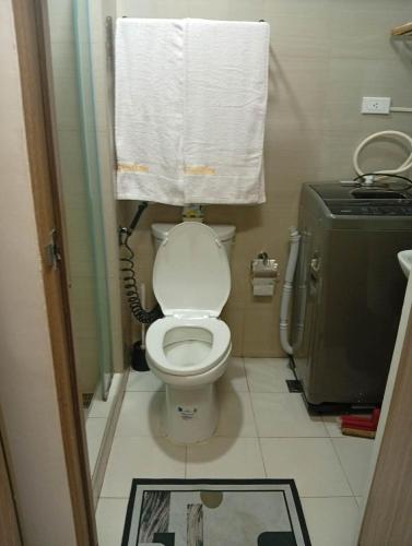 Vannas istaba naktsmītnē JAS Staycation