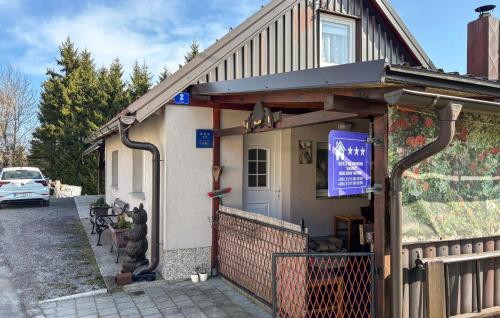 1 Bedroom Gorgeous Home In Crni Lug