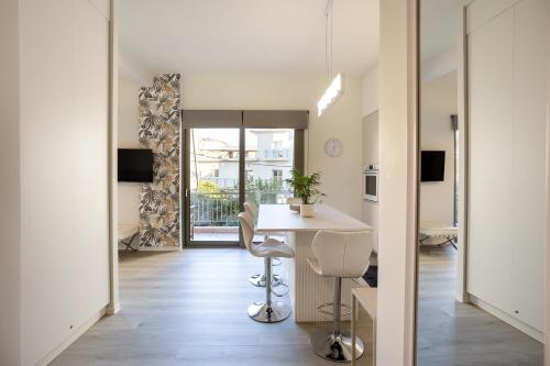 A Homes Greece - Kalamata Balcony Apartment