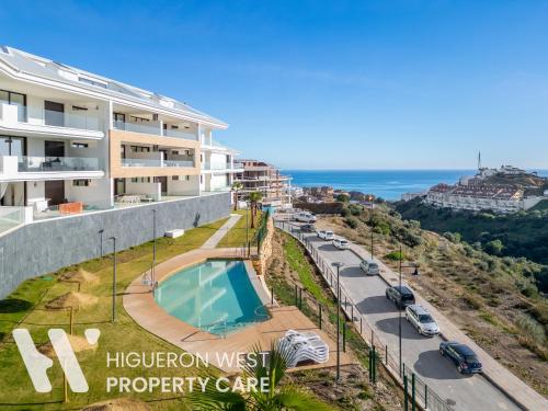 The Oasis at Las Lomas - Pool and Sea Views, Fuengirola